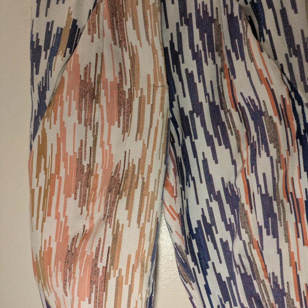 Stylish Multicolor Patterned Capris - image 4